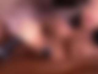 Izzy Wild's Live Sex Cam Show