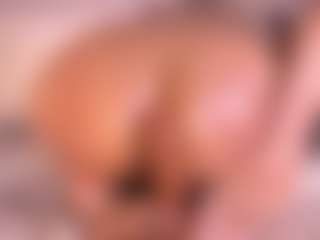 Live cam show with Izzy Wild - Teen (18+) on instabang