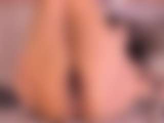 Izzy Wild's Live Sex Cam Show
