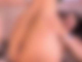 Izzy Wild's Live Sex Cam Show