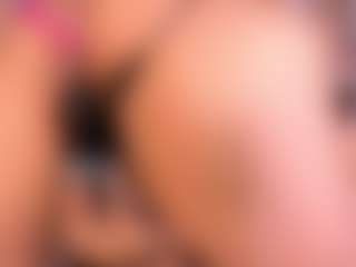 Izzy Wild's Live Sex Cam Show