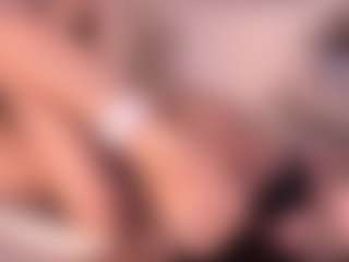 Izzy Wild's Live Sex Cam Show