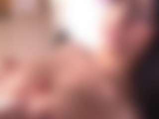 Izzy Wild's Live Sex Cam Show