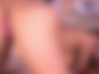 Live cam show with Izzy Wild - Handjob on Dolls Live