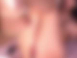 Izzy Wild's Live Sex Cam Show