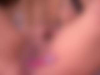 Live cam show with Izzy Wild - Glasses on Sweet Sext