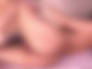 Izzy Wild's Live Sex Cam Show