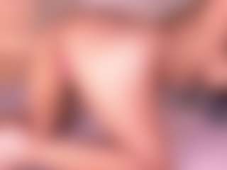 Live cam show with Izzy Wild - Shaved Pussy Teen (18+) on CSO-WL