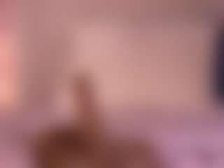 Izzy Wild's Live Sex Cam Show