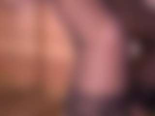 Live cam show with Izzy Wild - Twerk Latina on WildCum