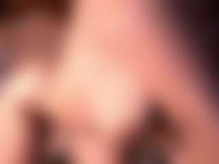 Izzy Wild's Live Sex Cam Show