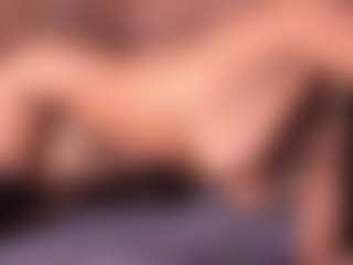 Izzy Wild's Live Sex Cam Show