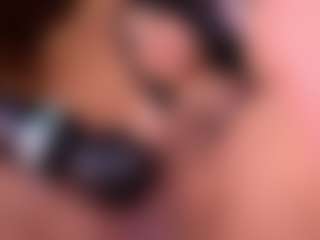 Izzy Wild's Live Sex Cam Show