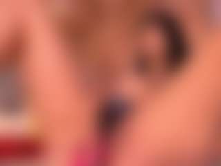 Izzy Wild's Live Sex Cam Show