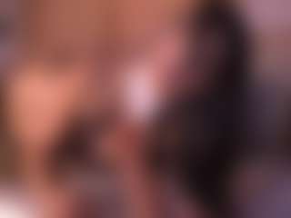 Izzy Wild's Live Sex Cam Show
