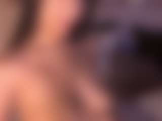 Izzy Wild's Live Sex Cam Show