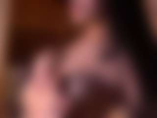 Izzy Wild's Live Sex Cam Show