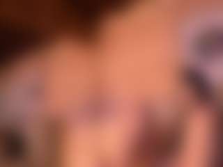 Izzy Wild's Live Sex Cam Show