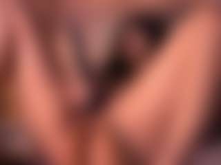 Live cam show with Izzy Wild - Camel Toe on liverealitysex.com