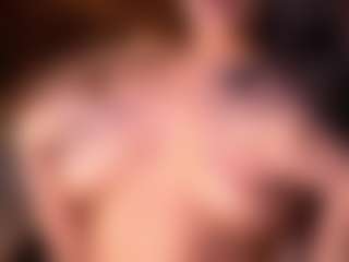 Live cam show with Izzy Wild - Cute on camwithhim.com