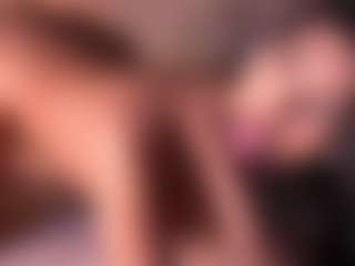 Izzy Wild's Live Sex Cam Show
