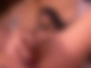 Izzy Wild's Live Sex Cam Show