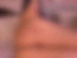 Izzy Wild's Live Sex Cam Show