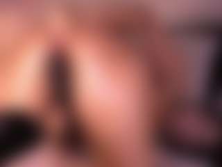 Izzy Wild's Live Sex Cam Show