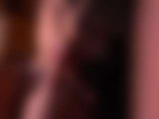 Izzy Wild's Live Sex Cam Show