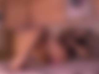 Izzy Wild's Live Sex Cam Show