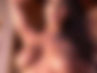 Izzy Wild's Live Sex Cam Show