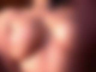Izzy Wild's Live Sex Cam Show