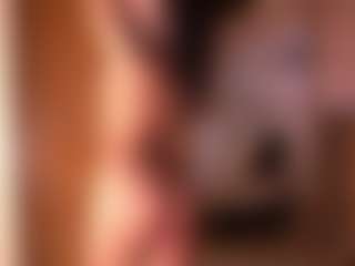 Izzy Wild's Live Sex Cam Show