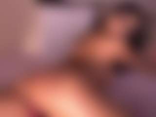 Izzy Wild's Live Sex Cam Show