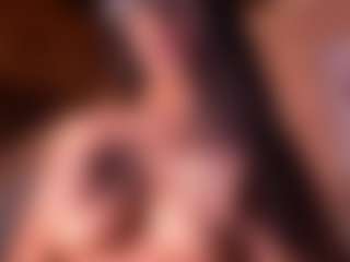 Izzy Wild's Live Sex Cam Show