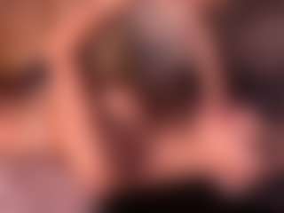 Izzy Wild's Live Sex Cam Show