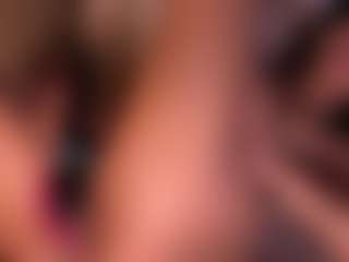 Izzy Wild's Live Sex Cam Show