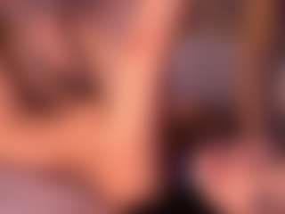 Live-Cam-Show mit Izzy Wild - Ahegao auf Camsoda
