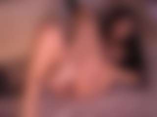 Izzy Wild's Live Sex Cam Show