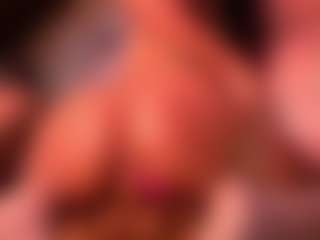 Izzy Wild's Live Sex Cam Show
