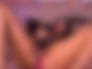 Live cam show with Izzy Wild - Fingers on sexylive.show