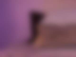 Izzy Wild's Live Sex Cam Show
