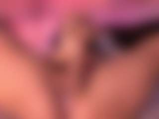 Izzy Wild's Live Sex Cam Show