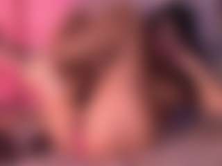 Izzy Wild's Live Sex Cam Show