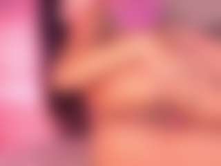 Izzy Wild's Live Sex Cam Show