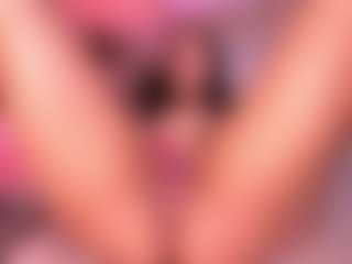 Izzy Wild's Live Sex Cam Show