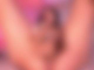 Izzy Wild's Live Sex Cam Show