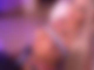 Izzy Wild's Live Sex Cam Show