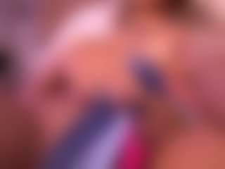 Izzy Wild's Live Sex Cam Show