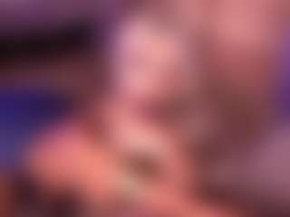 Izzy Wild's Live Sex Cam Show